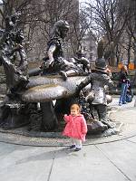  Alice in Wonderland sculpture, Central Park
